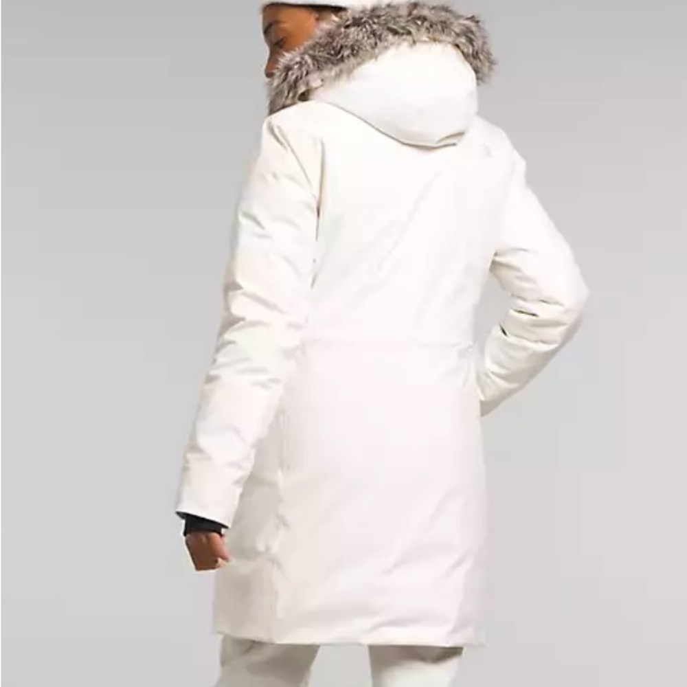 Beautiful North Face long down filled Hyvent winter Coat Excellent!! Size XS